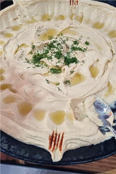 HUMUS
